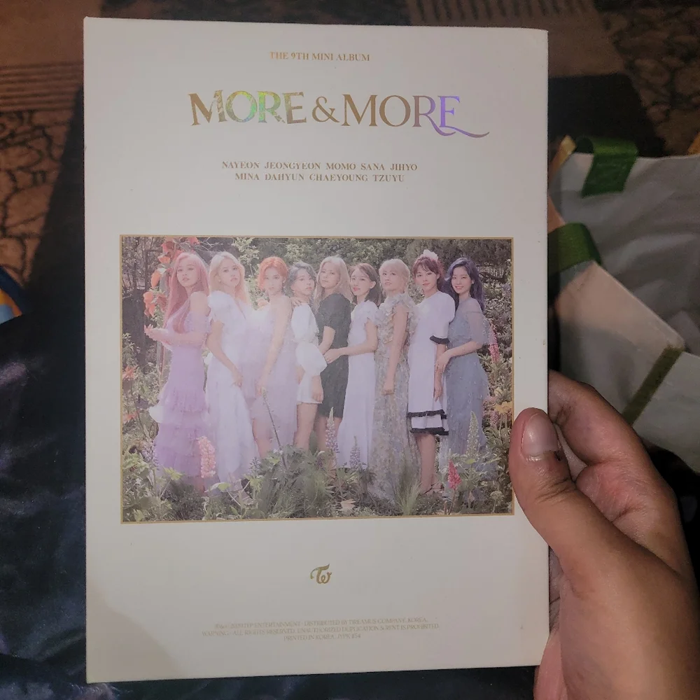 MORE&MORE twice bundle - Picture 2 of 2
